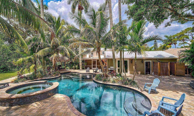 River District Casa | Flash Deal:15% Off 3+ nights August only!