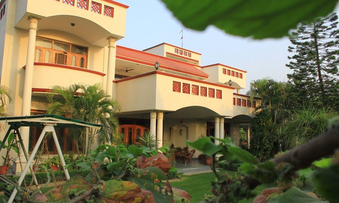 Jalandhar Casa | Savrupson Modern Villa (Alojamiento y Desayuno)