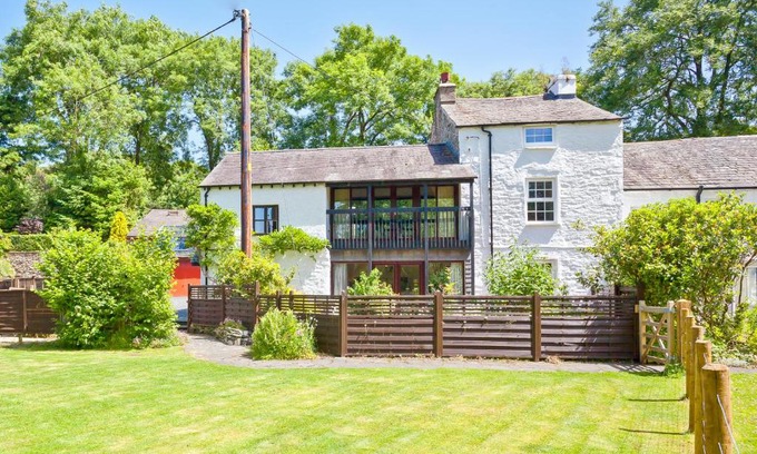 Penny Bridge Casa | Sawmill Cottage, Coniston Water
