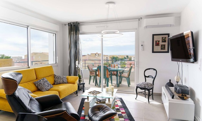 Narbonne-Plage Apartamento | SB 402 - Fantastic 2 Bedroom-flat with sea view! NARBONNE-PLAGE