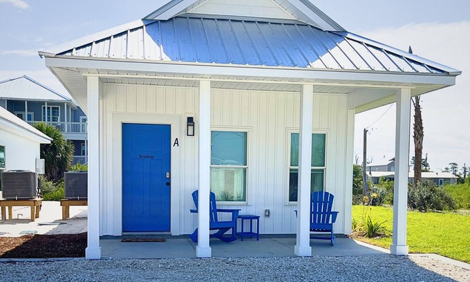 Port St. Joe Cabaña | "Scallop Cottage" is a pet friendly, 2 bed, 1 1/2 bath unit accepting 5 guests. Pool Coming 2025!