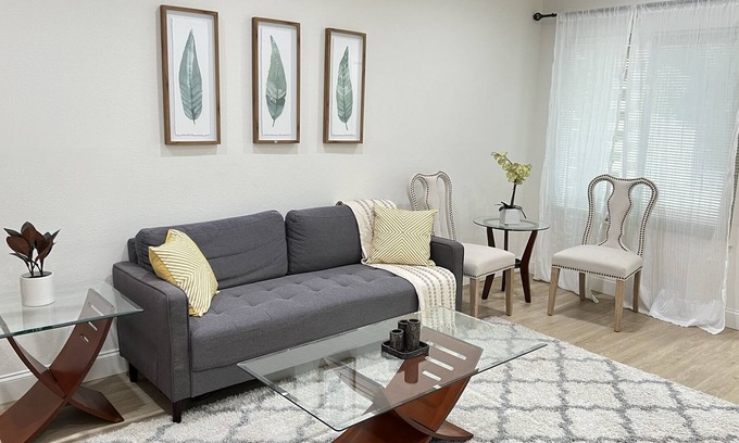 Sacramento Casa | Scandinavian Home 2B/2Ba Spacious Relaxed Charm