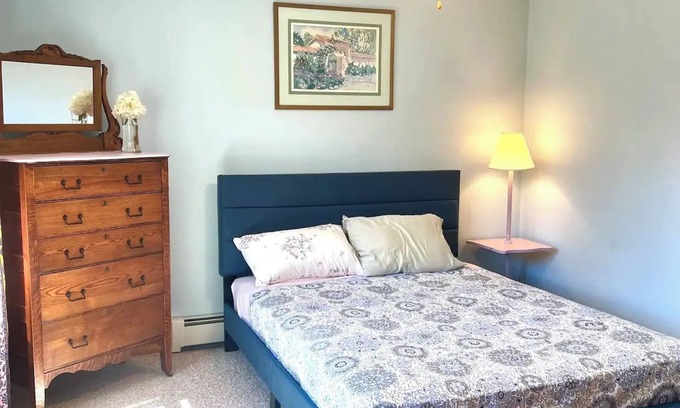 Bridgton Apartamento | Scenic 1-bedroom apt in Bridgton with WiFi and AC
