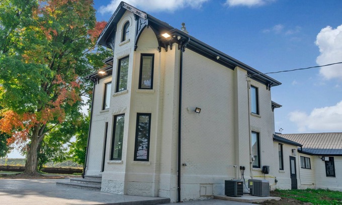Halton Regional Municipality Otro | Scenic 10 Acre Farm House - Host Your Event Here
