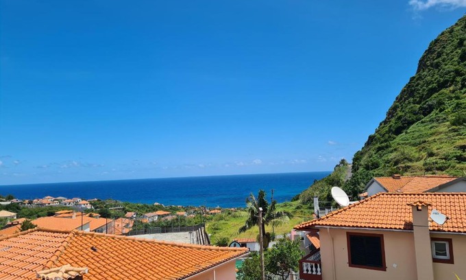 Ponta Delgada Apartamento | Scenic Comfort