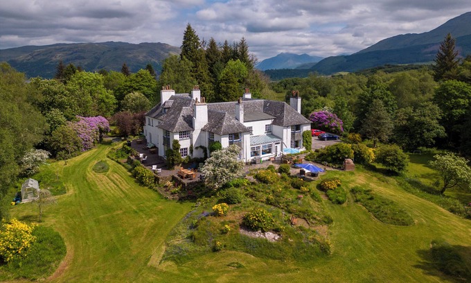 Taynuilt Apartamento | Scenic country suite located at Lonan Country House & Gardens in Scotland!