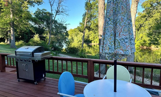 Shoals Casa | Scenic Escape: River Paradise