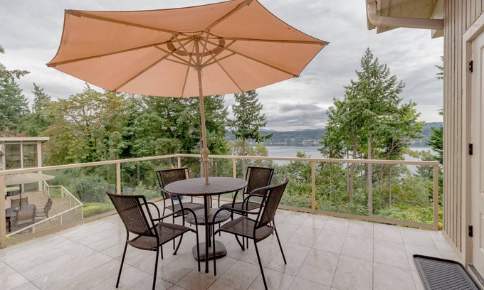 Northeast Bellevue Casa | Scenic Lake View Guest House en Bellevue-A1
