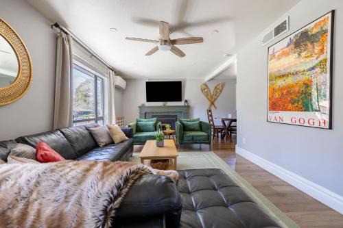 Flagstaff Casa | Scenic Mountain Getaway by the Park