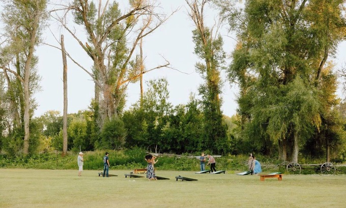 Ririe Casa | Scenic Private 30 Acre Meadow Retreat for Weddings, Reunions & Large Gatherings