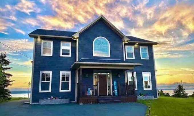 Conception Bay South Casa | Scenic Seal Cove Nature Retreat Hot Tubatv Trail