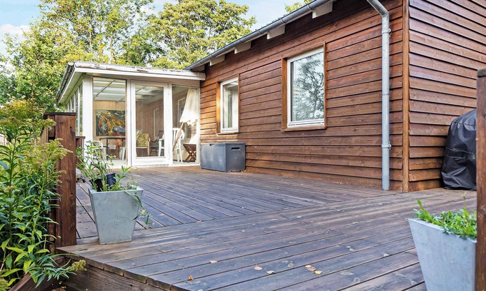 Hoeve Strand Casa | Scenic summer house 600 meters from sandy beach