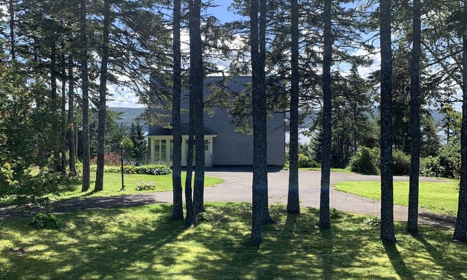 Cape Breton Regional Municipality Casa | Scenic views, close to amenities!