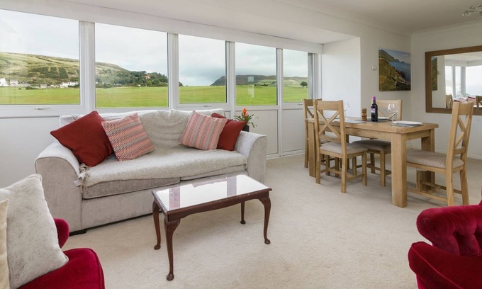 Port Erin Cabaña | Scenic View Apartment - un apartamento con capacidad para 4 personas en 2 habitaciones