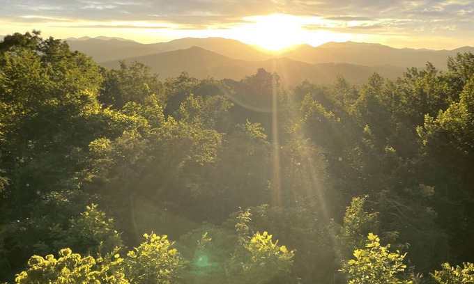 Clarks Chapel Casa | Scenic Western Carolina Mountain Retreat - Spacious 4-bedroom house with WiFi