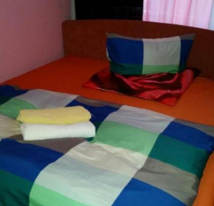 Milbertshofen - Am Hart Apartamento | Schöhne Zimmer mit Doppelbet
