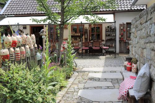 Aicha vorm Wald Apartamento | Schöne Ferienwohnung vor den Toren Pullman Citys zwei