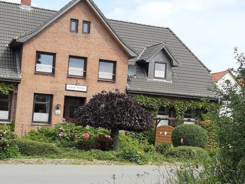 Stoltebuell Apartamento | Schöne Ferienwohnung Im alten Gasthaus in Stoltebüll