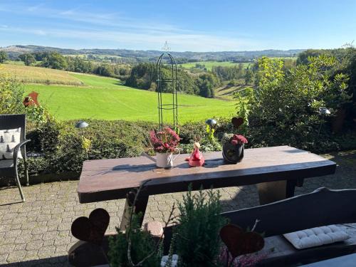 Kierspe Apartamento | Schöne Ferienwohnung mit Ausblick in die Natur