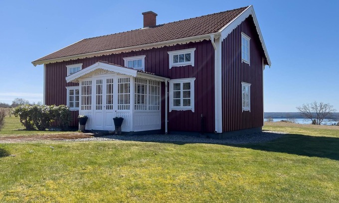Stockaryd Otro | Schöne Hütte mit Zugang zum Seeblick, Kamin, Boot und Badebereich