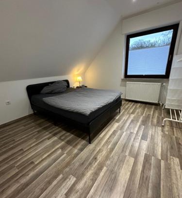 Melle Apartamento | Schöne, moderne Wohnung mit Waldblick & Parkplatz