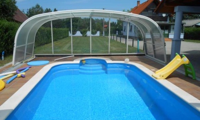 Balatonmariafurdo Casa | schönes Ferienhaus mit grossen Pool 250 m vom Balaton