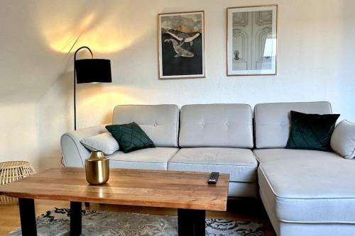 Suedviertel Apartamento | Schickes 2-Zimmer Appartement Messe Rü Innenstadt