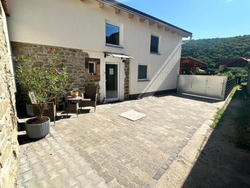 Niederhausen Apartamento | Schickes neues Ferienhaus im schönen Nahetal ideal für 2 Personen