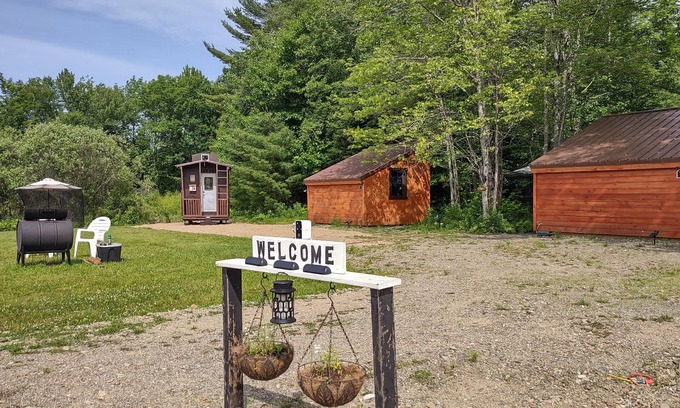 Lincoln Cabina | Schlafmans Hollow Solar Cabins