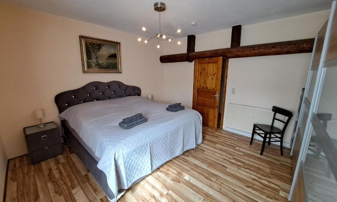 Hilbringen Apartamento | Schloss Hilbringen Gesindewohnungen