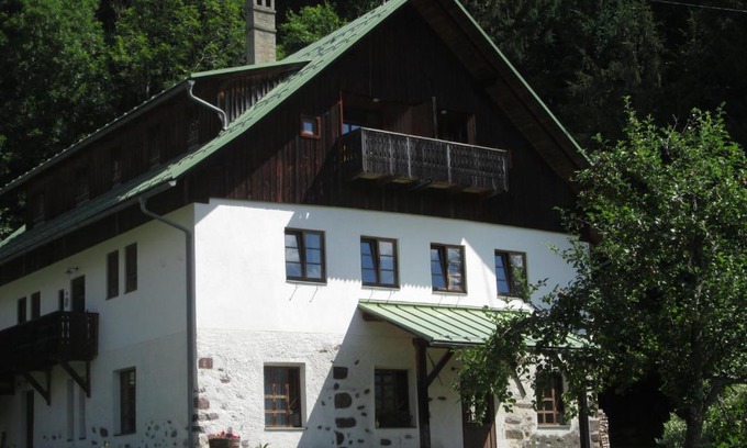 Kotschach-Mauthen Apartamento | Schloss Manndorf Gästehaus