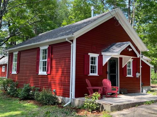 Town of Marbletown Casa | Schoolhouse No. 11 * Hudson Valley Upstate Getaway