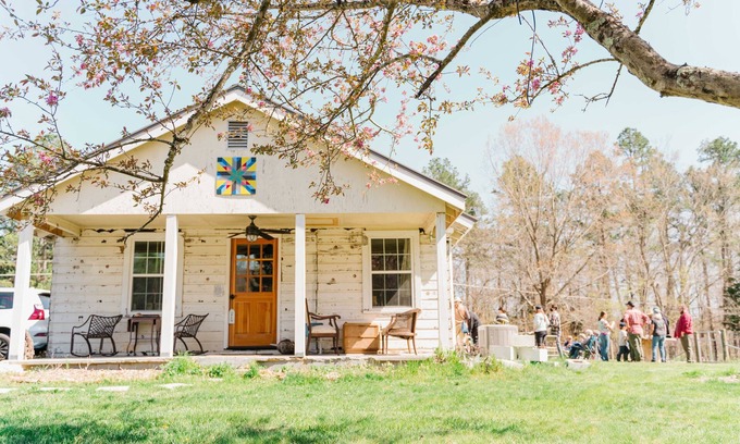 Fentress Otro | Schoolhouse Vintage Home on the Farm