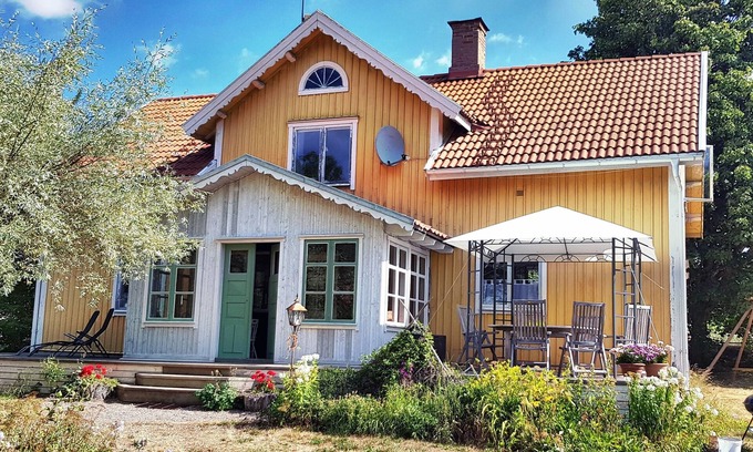 Tviklippan Otro | Schwedenstuga en el corazón de Smaland, rodeado de prados, bosques y lagos.