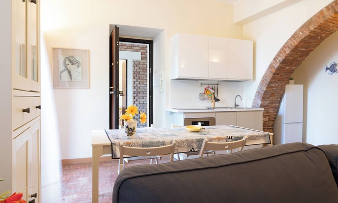 Scilla Apartamento | Scilla appartamento marina grande (40mt dal mare ) appartamento Filicudi