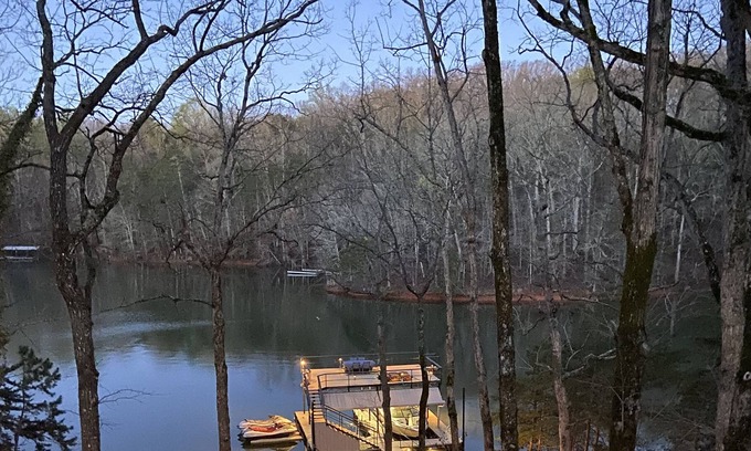 Gainesville Casa | Scott Landing our Four Season Lake House