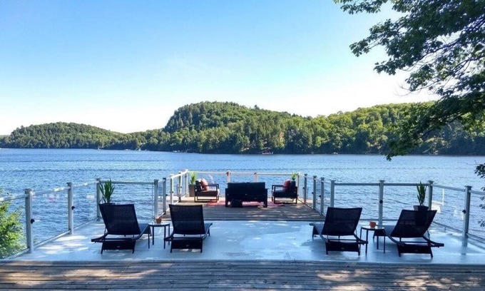Huntsville Cabaña | Scott's Point Islandview - Reasons For The Seasons...