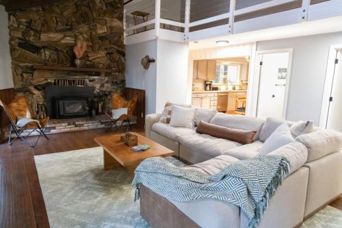 Nevada City Casa | Scotts Flat Lakeside Retreat