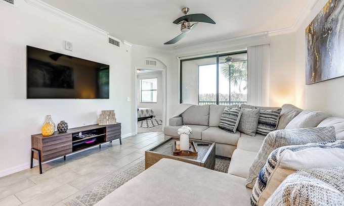 Lakewood Ranch Condominio | Screened Balcony w/Pond Views: Bradenton Condo!