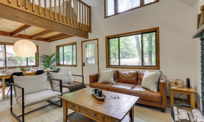 Hamlin Casa | Screened Porch & Grill: Lake Ariel Vacation Rental