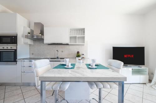 Franculacciu Apartamento | [SEA 10MIN] Modern house with pool in the hills