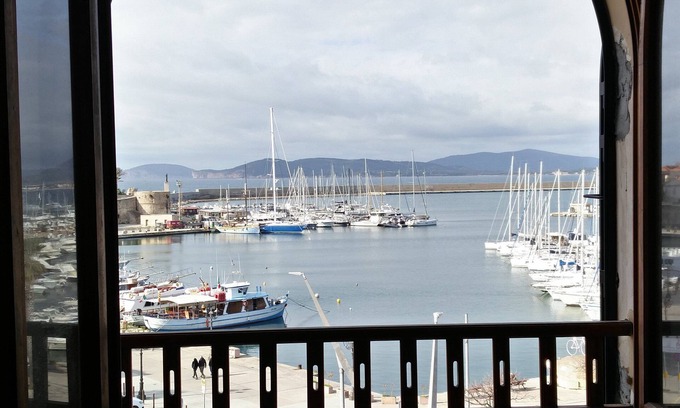 Pivarada Apartamento | Sea bows - superb sea view, very central