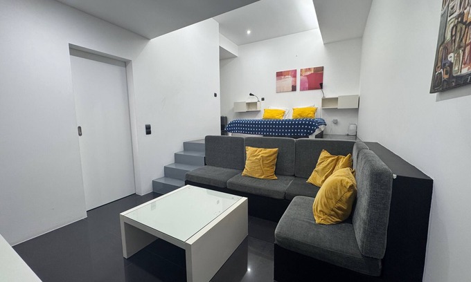 Porto da Cruz Apartamento | Sea Breeze Studios - Orange