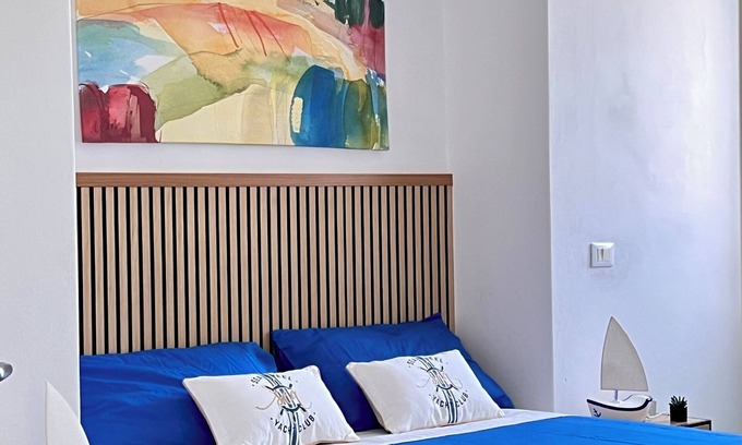 Ponza Apartamento | SEA BREEZE APARTMENT 2 BATHROOMS 2 ROOMS PRIVATE TERRACE SEA VIEW AIR CONDITIONING