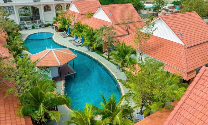 Mittakpheap Hotel | Sea Breeze Hotel & Villa