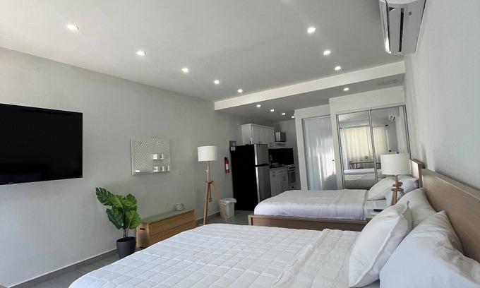 Terranova Casa | Sea Breeze Tunnel Hideaway 7