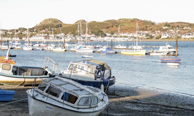 Conwy Cabaña | Sea Chest