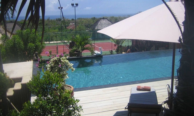 Kampial Villa | Espléndido chalet de 6 dormitorios y 6 baños con vistas al mar