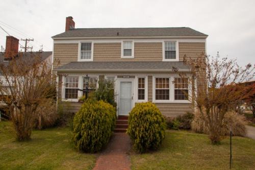 Northeast Virginia Beach Casa | Sea Dog - Resort Area VB