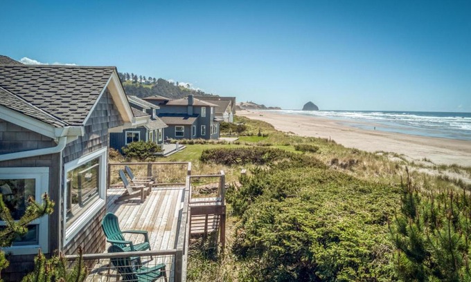 Tierra Del Mar Casa | Sea-Esta in Tierra Del Mar - Meredith Lodging